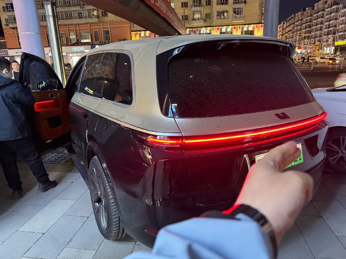 2024 Li L9 Range Extended 154HP REEV 52.3KWH,autocango,china used car exporter,china ev exporter,chinese used car exporter,chinese used ev exporter