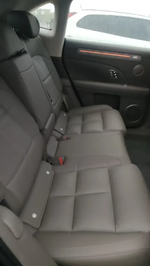 2026 IM LS6 REEV 155HP REEV,autocango,china used car exporter,china ev exporter,chinese used car exporter,chinese used ev exporter