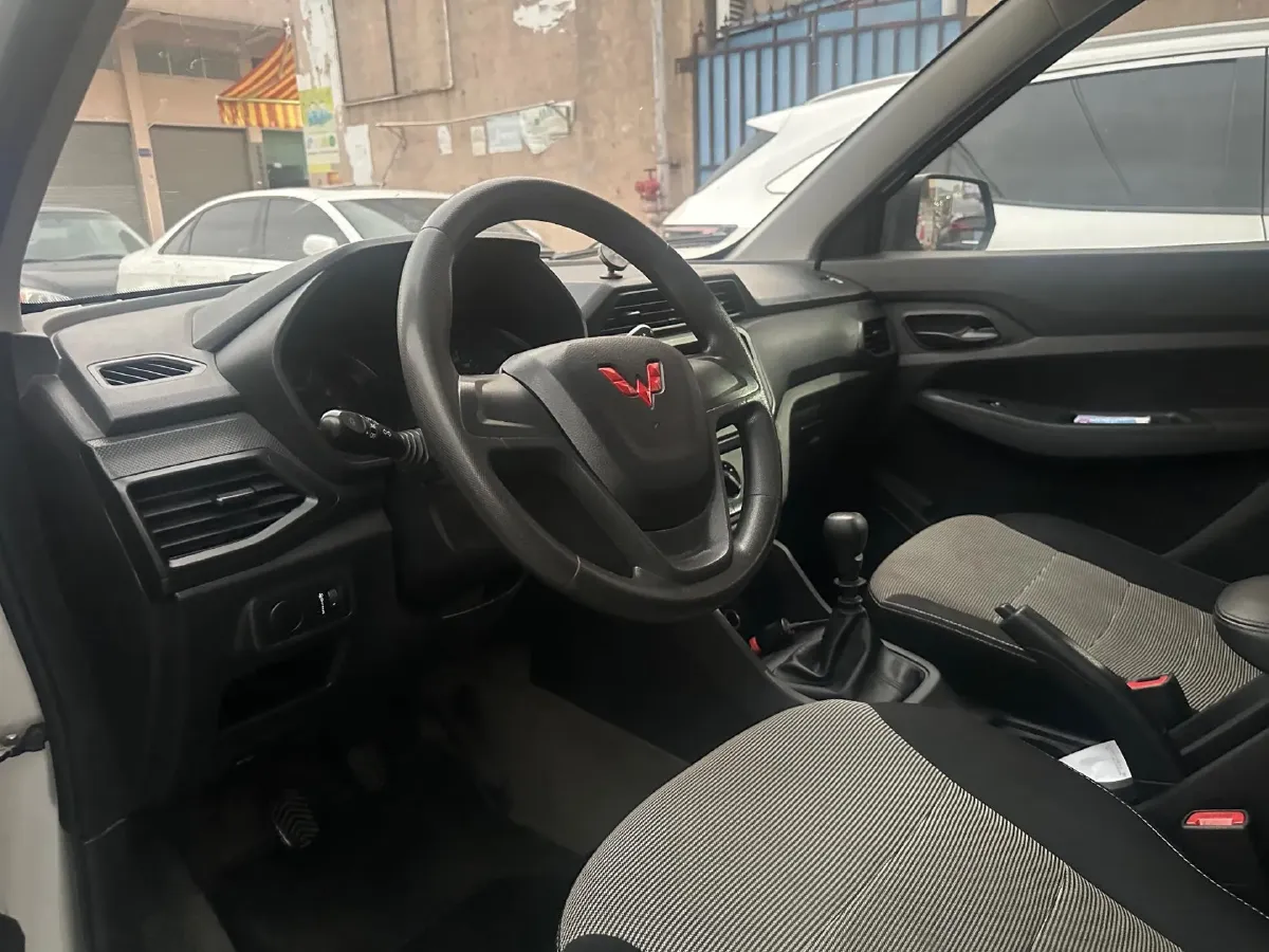 2021 Yema SiPaiKa 1.5L 109HP L4 5MT,autocango,china used car exporter,china ev exporter,chinese used car exporter,chinese used ev exporter