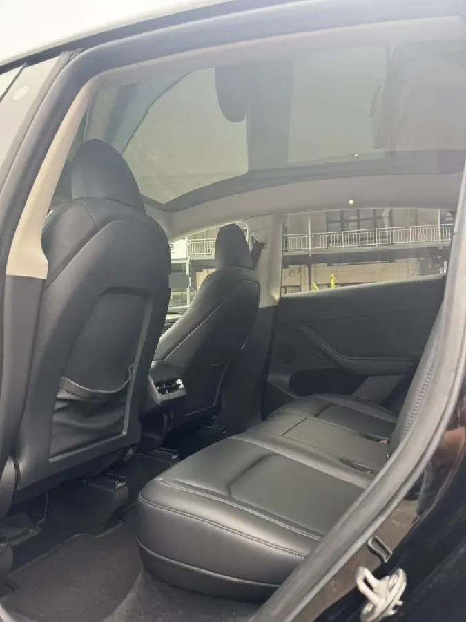 2022 Tesla Model Y BEV 60KWH,autocango,china used car exporter,china ev exporter,chinese used car exporter,chinese used ev exporter