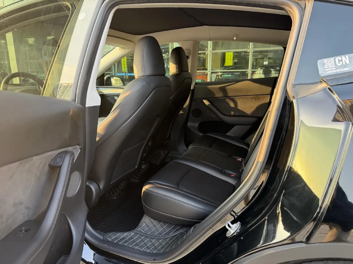 2022 Tesla Model Y BEV 60KWH,autocango,china used car exporter,china ev exporter,chinese used car exporter,chinese used ev exporter