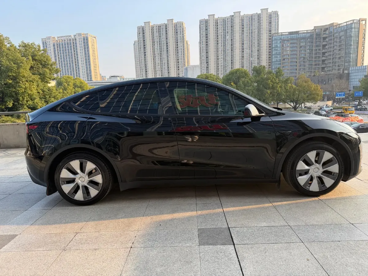 2022 Tesla Model Y BEV 60KWH,autocango,china used car exporter,china ev exporter,chinese used car exporter,chinese used ev exporter