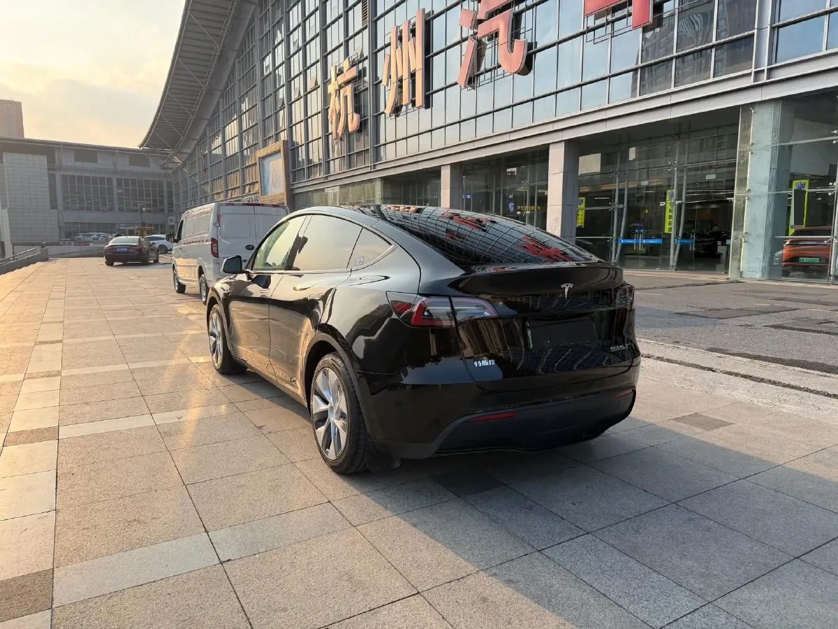 2022 Tesla Model Y BEV 60KWH,autocango,china used car exporter,china ev exporter,chinese used car exporter,chinese used ev exporter