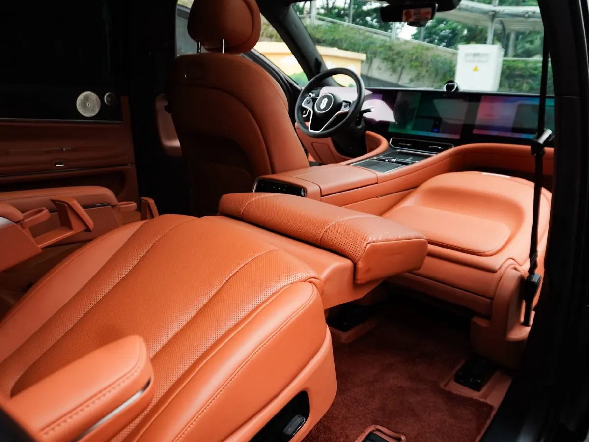 2024 AITO AITO M9 1.5T 152HP L4 REEV 42KWH,autocango,china used car exporter,china ev exporter,chinese used car exporter,chinese used ev exporter