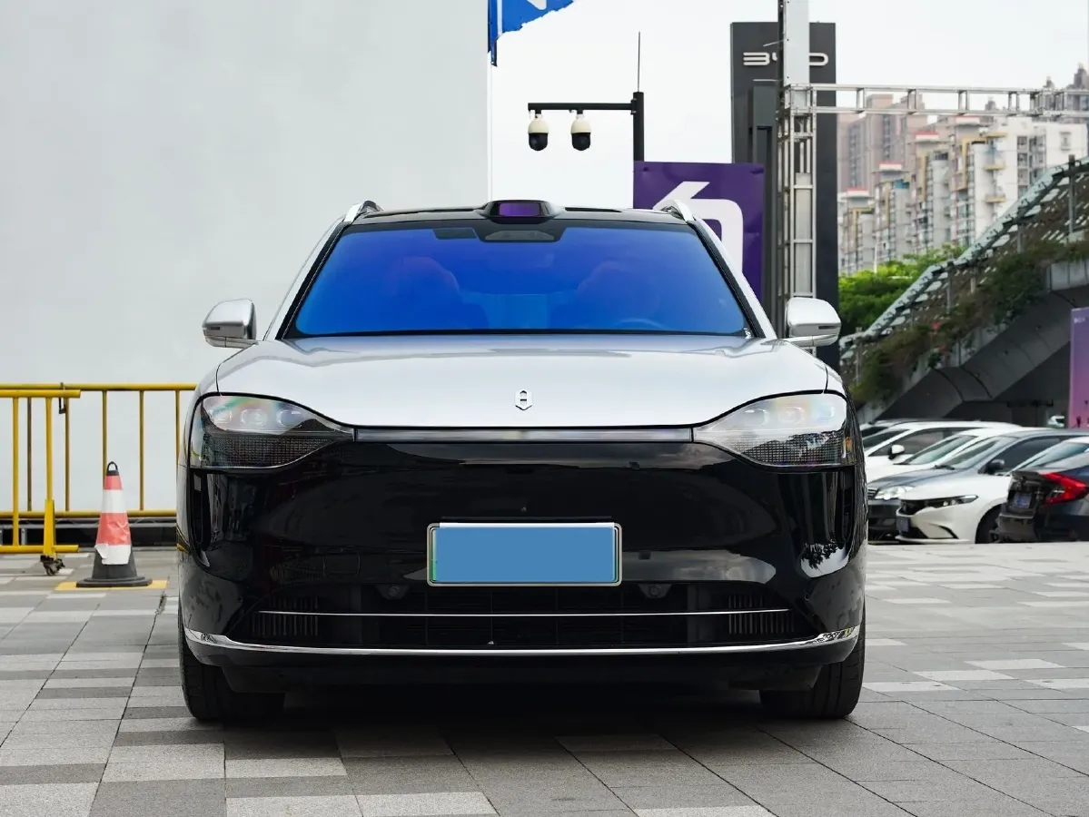 2024 AITO AITO M9 1.5T 152HP L4 REEV 42KWH,autocango,china used car exporter,china ev exporter,chinese used car exporter,chinese used ev exporter