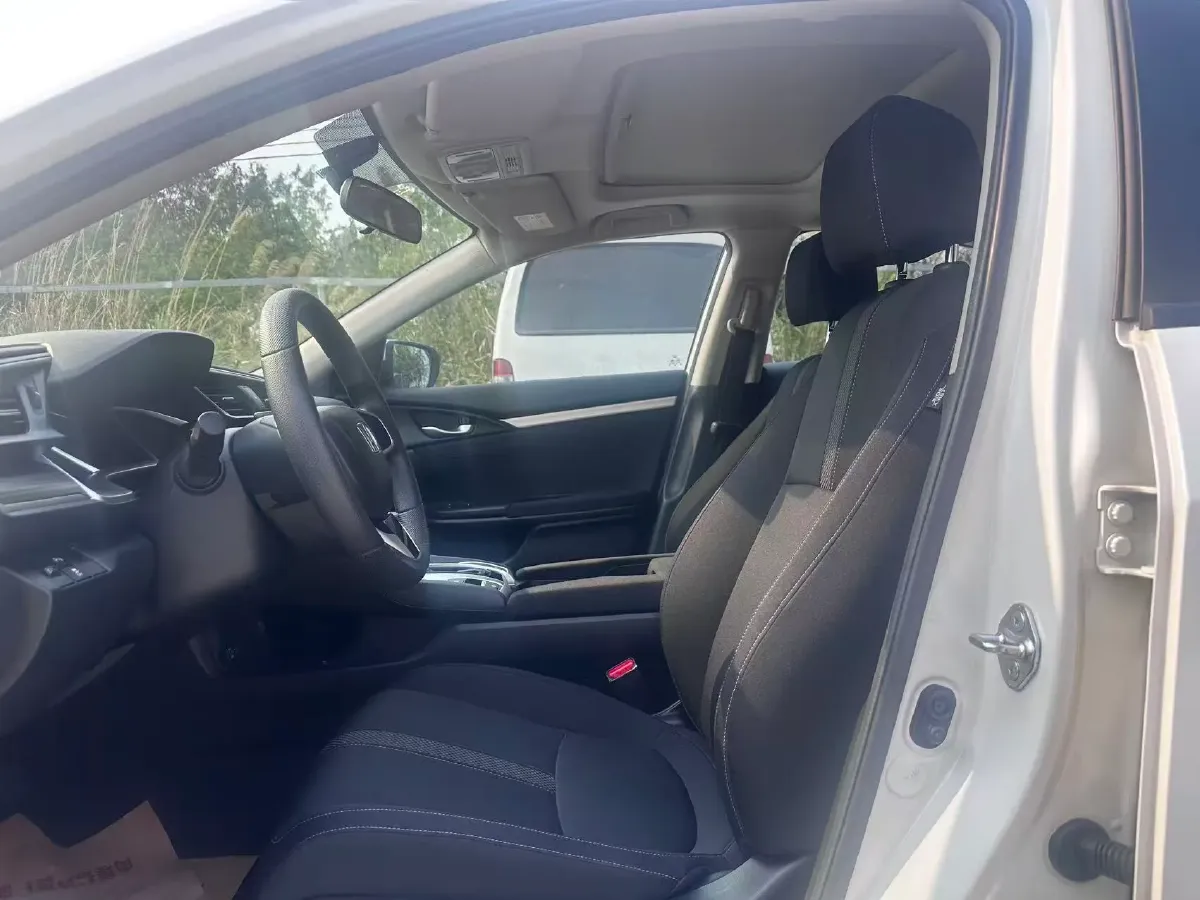 2019 Honda Civic 1.5T 177HP L4 CVT,autocango,china used car exporter,china ev exporter,chinese used car exporter,chinese used ev exporter