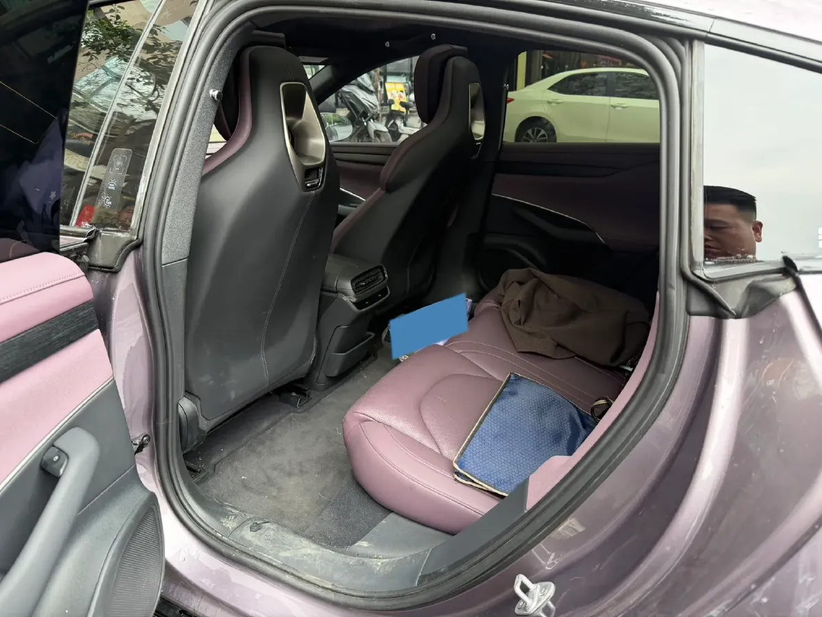 2024 MI SU7 BEV 94.3KWH,autocango,china used car exporter,china ev exporter,chinese used car exporter,chinese used ev exporter