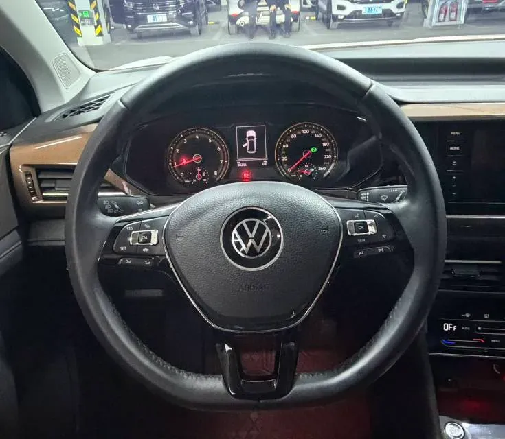 2021 Volkswagen Tharu 1.4T 150HP L4 7DCT,autocango,china used car exporter,china ev exporter,chinese used car exporter,chinese used ev exporter