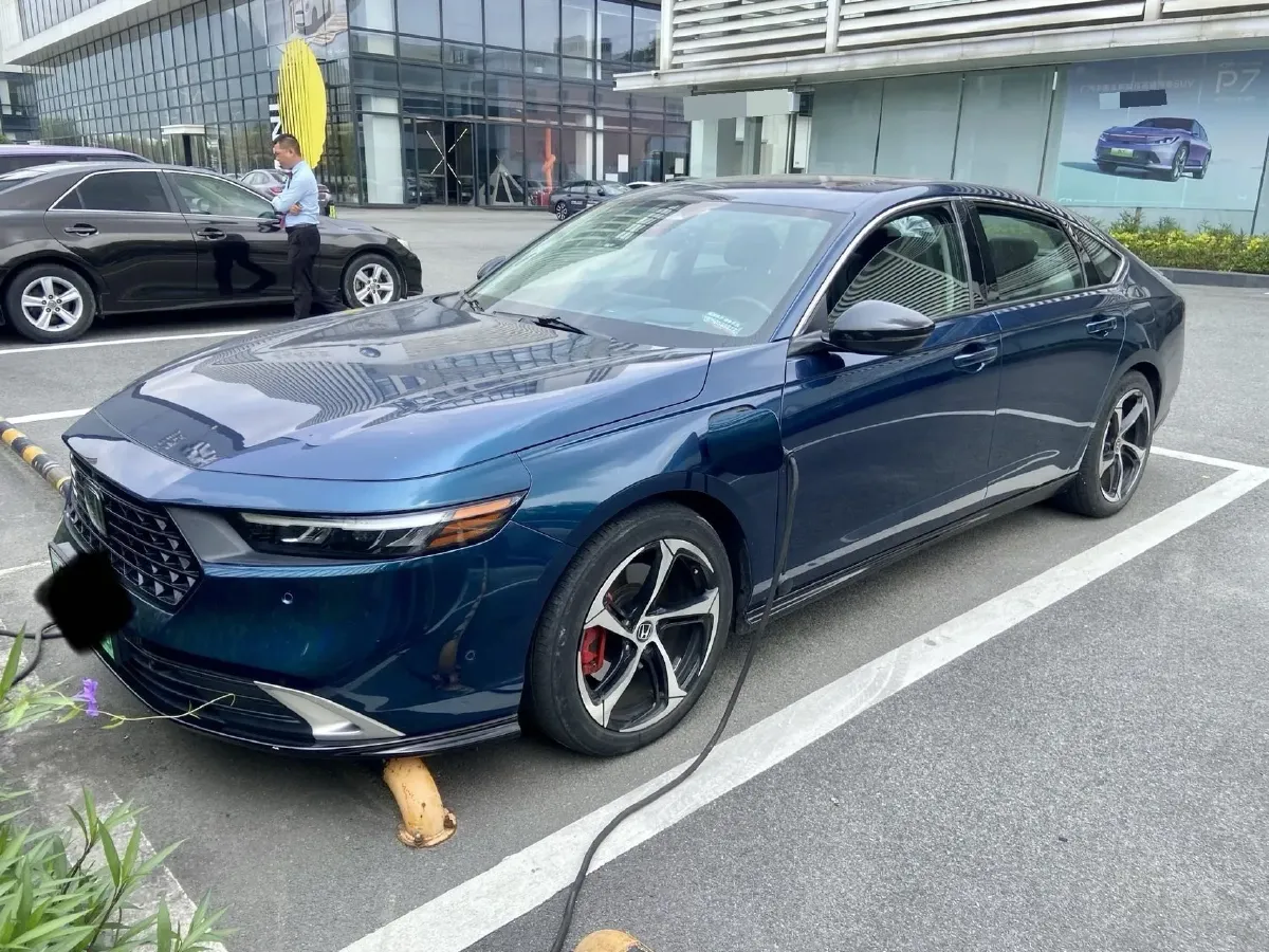 2023 Honda Accord 2.0L 148HP L4 E-CVT PHEV 17.7KWH,autocango,china used car exporter,china ev exporter,chinese used car exporter,chinese used ev exporter