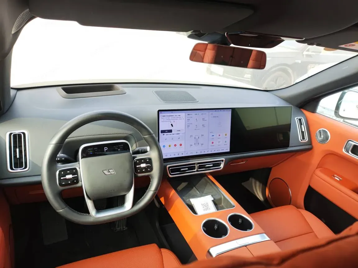 2025 Li L8 Range Extended 154HP REEV,autocango,china used car exporter,china ev exporter,chinese used car exporter,chinese used ev exporter