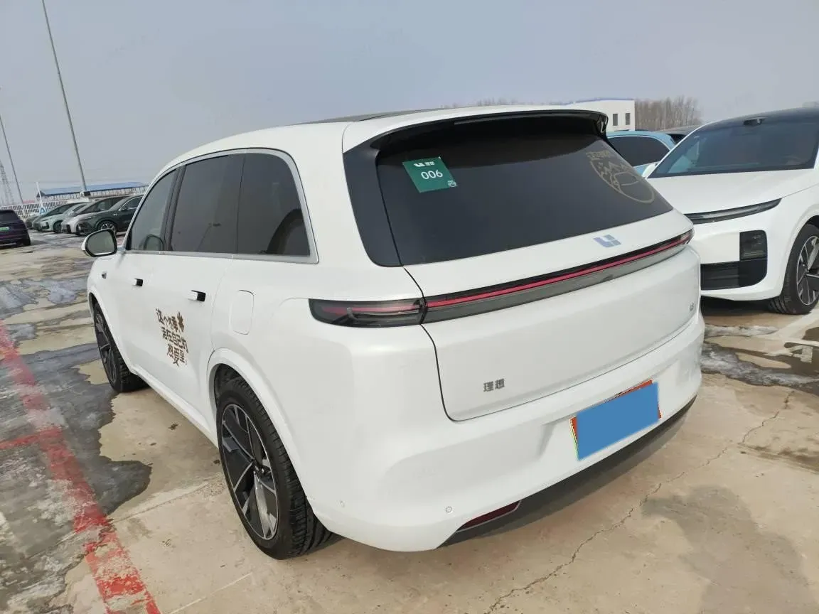 2025 Li L8 Range Extended 154HP REEV,autocango,china used car exporter,china ev exporter,chinese used car exporter,chinese used ev exporter