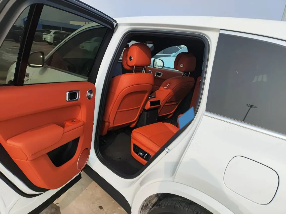 2025 Li L8 Range Extended 154HP REEV,autocango,china used car exporter,china ev exporter,chinese used car exporter,chinese used ev exporter