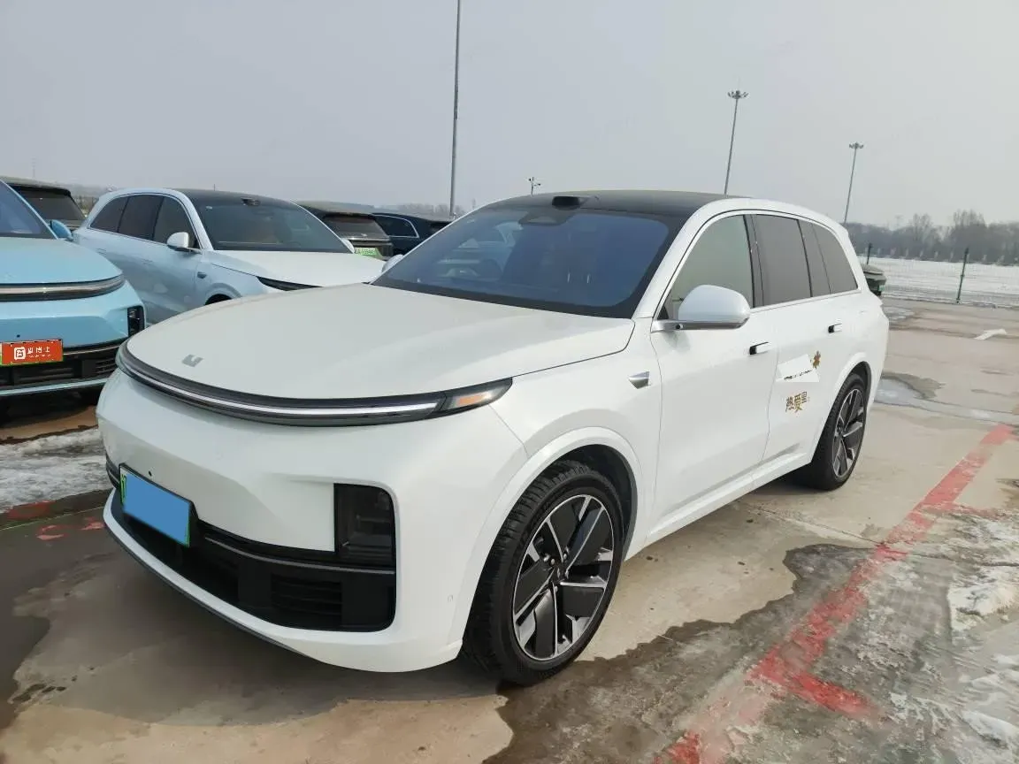 2025 Li L8 Range Extended 154HP REEV,autocango,china used car exporter,china ev exporter,chinese used car exporter,chinese used ev exporter