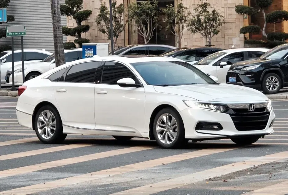 2018 Honda Accord 1.5T 194HP L4 CVT,autocango,china used car exporter,china ev exporter,chinese used car exporter,chinese used ev exporter