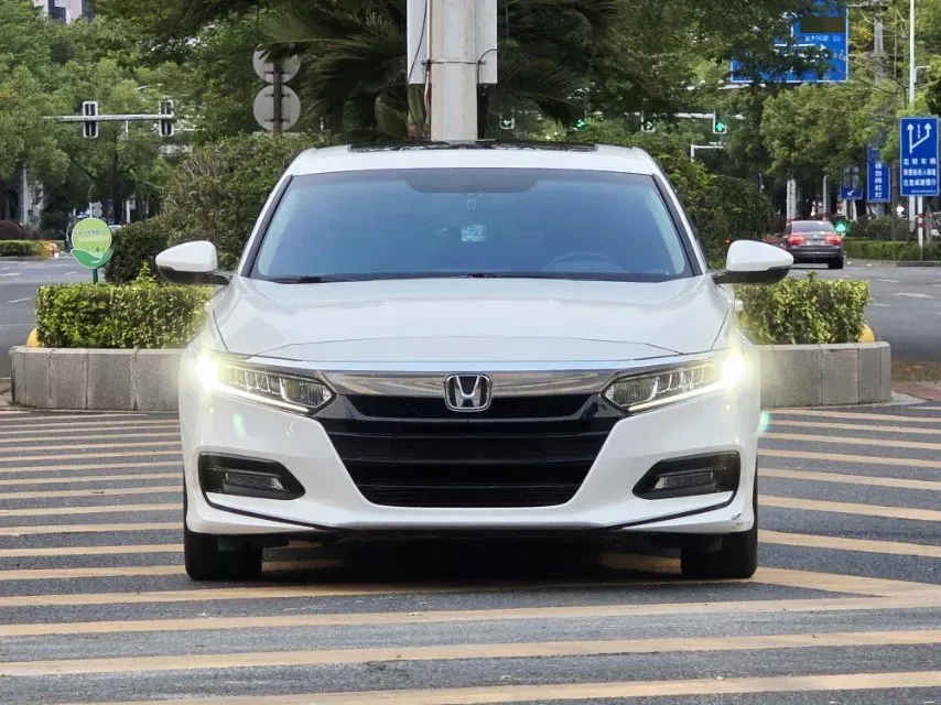 2018 Honda Accord 1.5T 194HP L4 CVT,autocango,china used car exporter,china ev exporter,chinese used car exporter,chinese used ev exporter