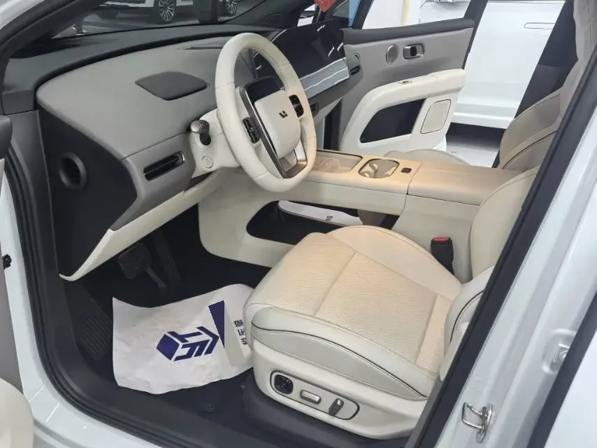 2025 Li i6 BEV,autocango,china used car exporter,china ev exporter,chinese used car exporter,chinese used ev exporter