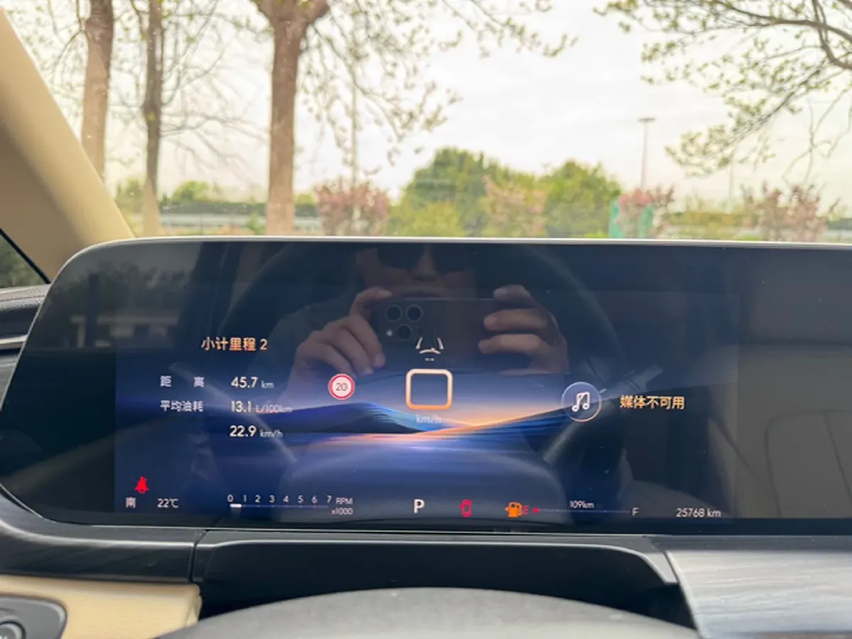 2023 Buick GL8 2.0T 237HP L4 9AT,autocango,china used car exporter,china ev exporter,chinese used car exporter,chinese used ev exporter