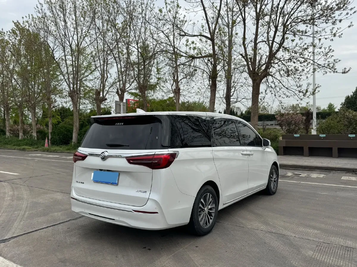 2023 Buick GL8 2.0T 237HP L4 9AT,autocango,china used car exporter,china ev exporter,chinese used car exporter,chinese used ev exporter