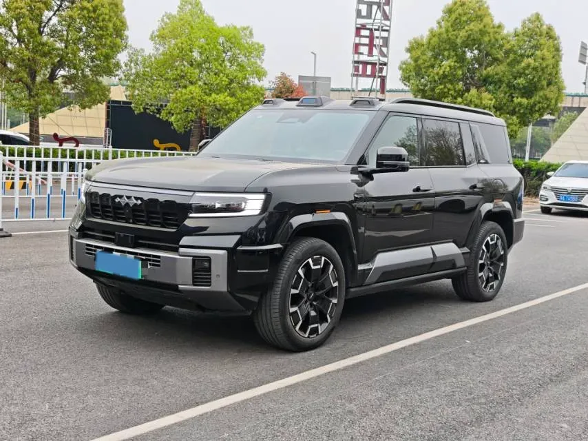 2025 FangChengBao Bao 8 2.0T 245HP L4 E-CVT PHEV 36.8KWH,autocango,china used car exporter,china ev exporter,chinese used car exporter,chinese used ev exporter