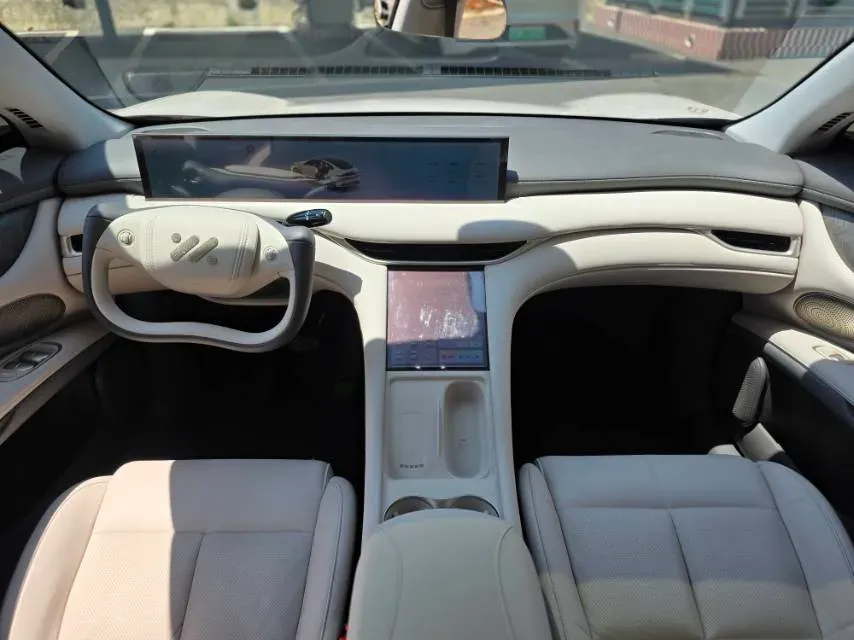 2025 IM LS6 BEV 83KWH,autocango,china used car exporter,china ev exporter,chinese used car exporter,chinese used ev exporter