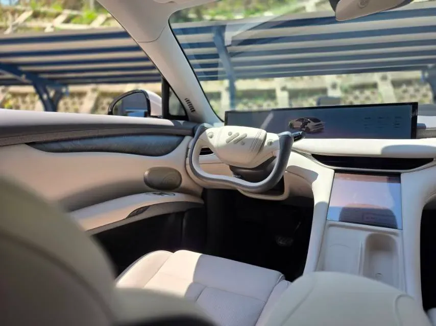 2025 IM LS6 BEV 83KWH,autocango,china used car exporter,china ev exporter,chinese used car exporter,chinese used ev exporter