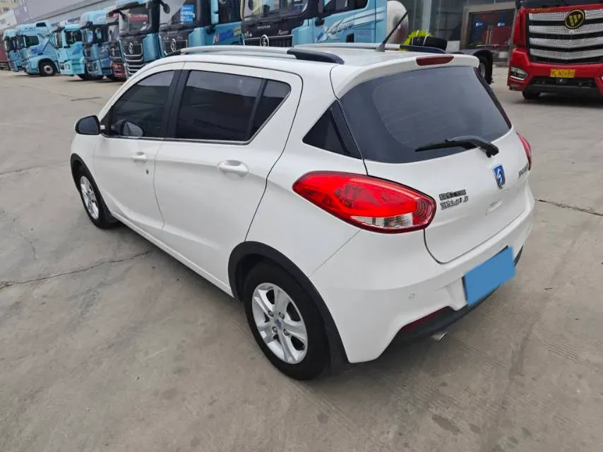 2016 BaoJun 310 1.2L 82HP L4 5MT,autocango,china used car exporter,china ev exporter,chinese used car exporter,chinese used ev exporter