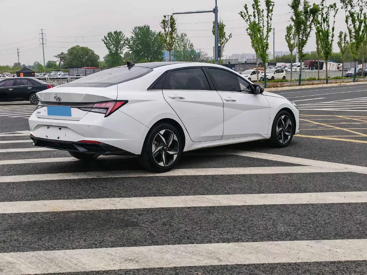 2021 Hyundai Elantra 1.5L 115HP L4 CVT,autocango,china used car exporter,china ev exporter,chinese used car exporter,chinese used ev exporter