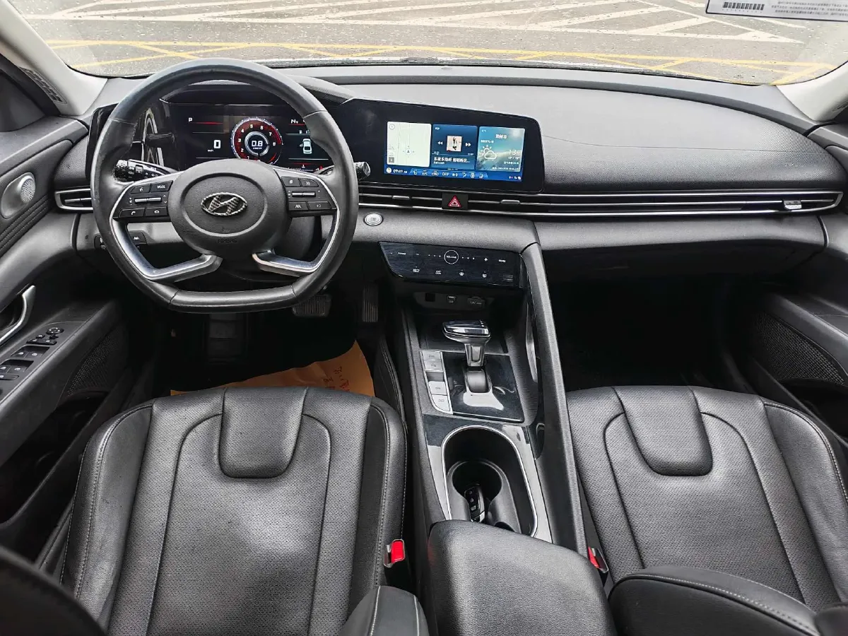 2021 Hyundai Elantra 1.5L 115HP L4 CVT,autocango,china used car exporter,china ev exporter,chinese used car exporter,chinese used ev exporter