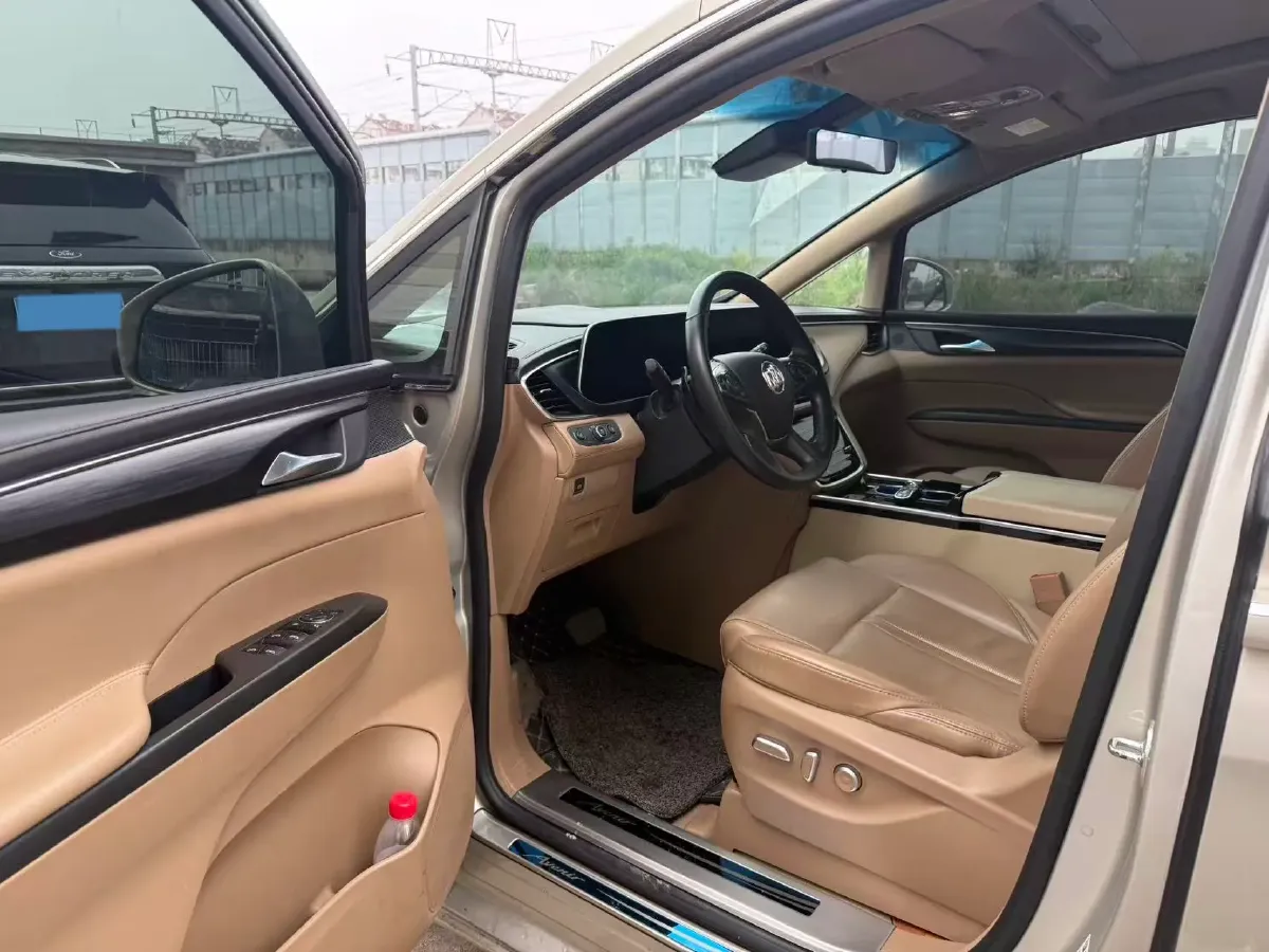 2022 Buick GL8 2.0T 237HP L4 9AT,autocango,china used car exporter,china ev exporter,chinese used car exporter,chinese used ev exporter