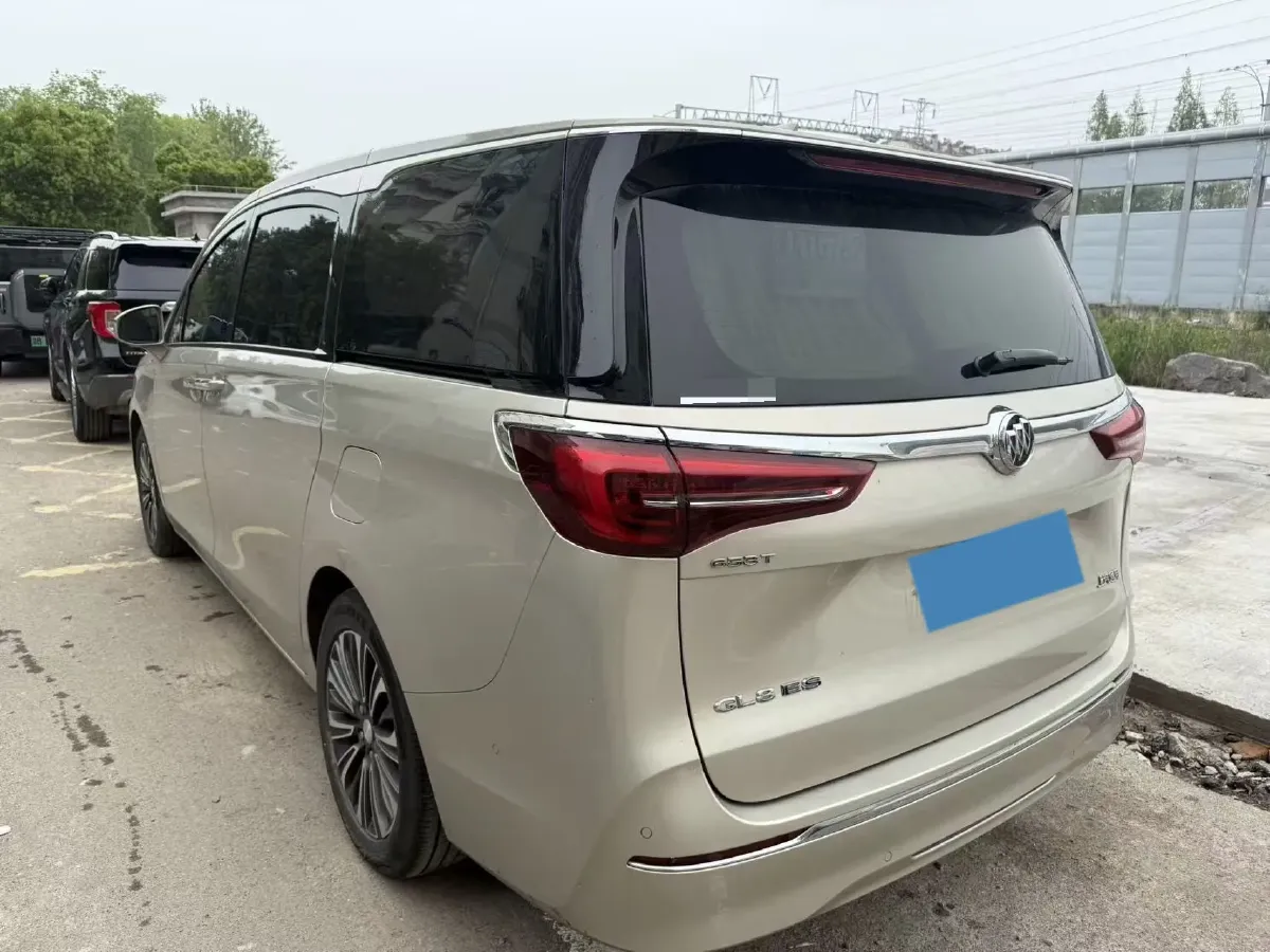 2022 Buick GL8 2.0T 237HP L4 9AT,autocango,china used car exporter,china ev exporter,chinese used car exporter,chinese used ev exporter