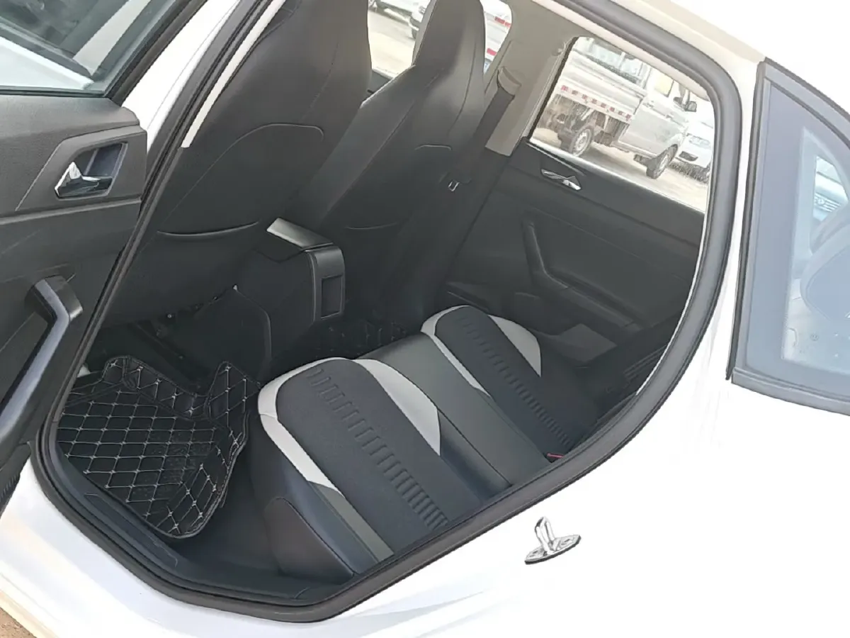 2019 Volkswagen Polo 1.5L 113HP L4 6AT,autocango,china used car exporter,china ev exporter,chinese used car exporter,chinese used ev exporter