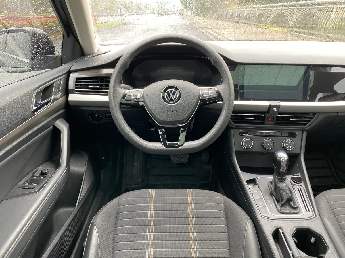 2022 Volkswagen Sagitar 1.2T 116HP L4 7DCT,autocango,china used car exporter,china ev exporter,chinese used car exporter,chinese used ev exporter