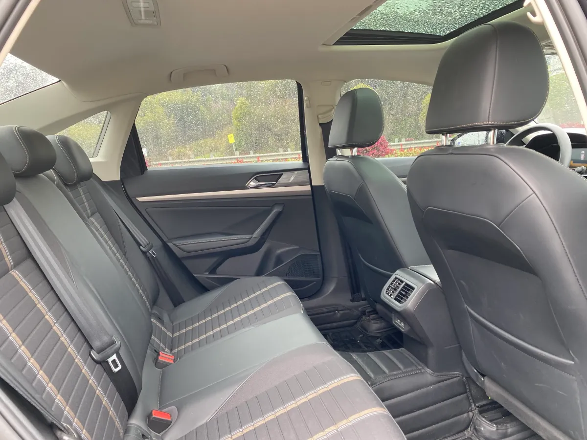 2022 Volkswagen Sagitar 1.2T 116HP L4 7DCT,autocango,china used car exporter,china ev exporter,chinese used car exporter,chinese used ev exporter