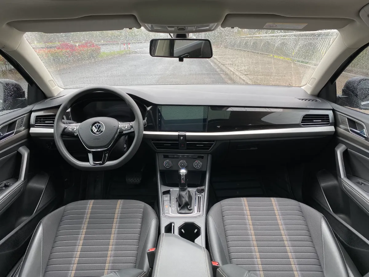 2022 Volkswagen Sagitar 1.2T 116HP L4 7DCT,autocango,china used car exporter,china ev exporter,chinese used car exporter,chinese used ev exporter