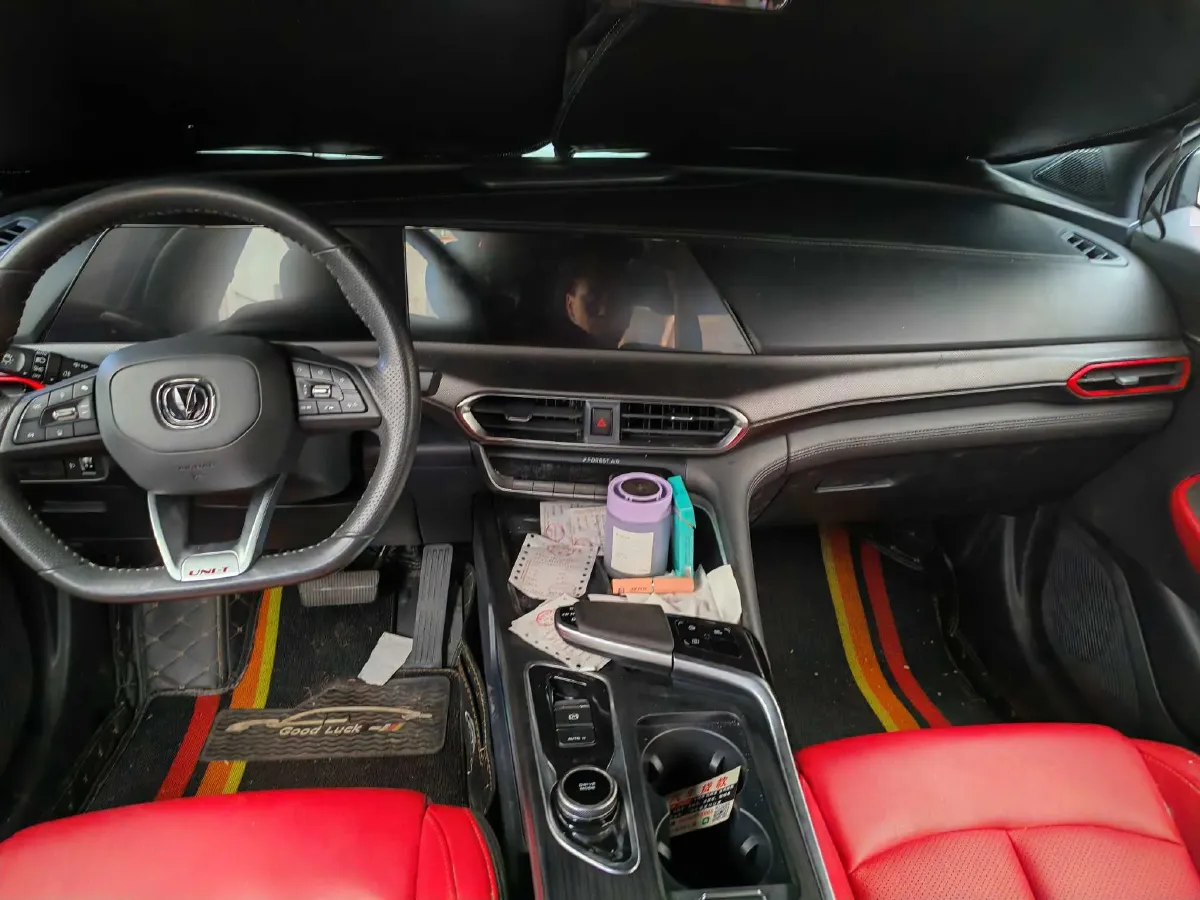 2020 ChangAn UNI-T 1.5T 180HP L4 7DCT,autocango,china used car exporter,china ev exporter,chinese used car exporter,chinese used ev exporter