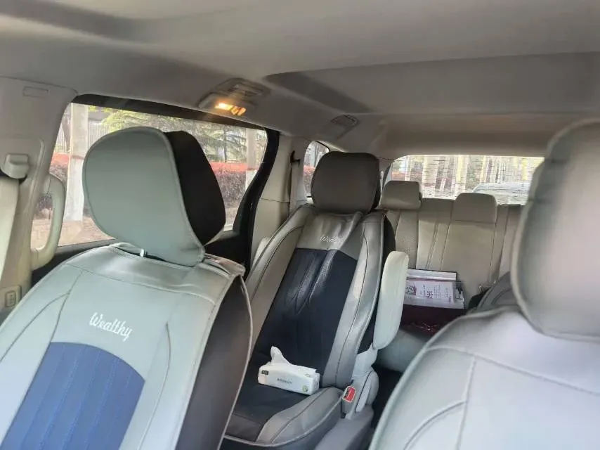 2021 Buick GL8 2.0T 237HP L4 9AT,autocango,china used car exporter,china ev exporter,chinese used car exporter,chinese used ev exporter