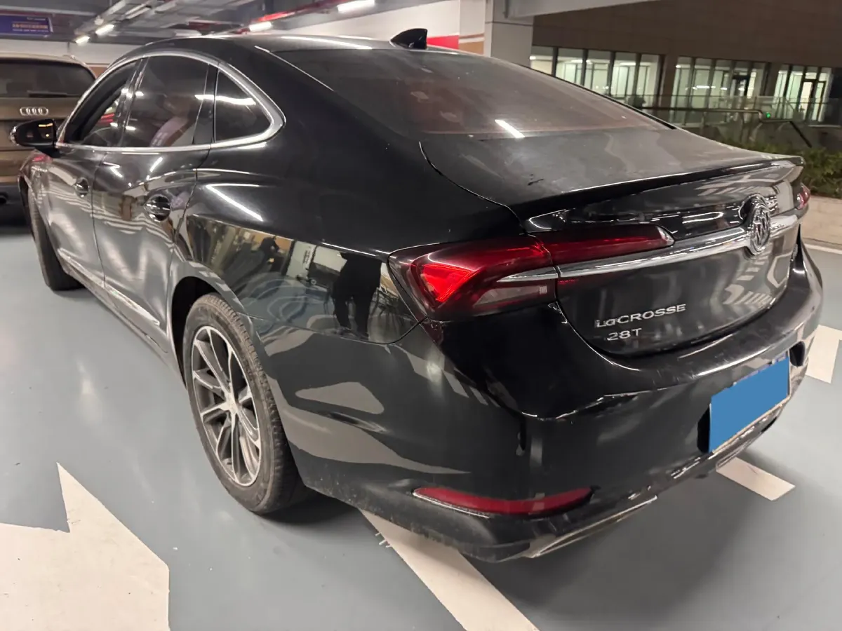 2019 Buick Larcosse 2.0T 241HP L4 9AT,autocango,china used car exporter,china ev exporter,chinese used car exporter,chinese used ev exporter