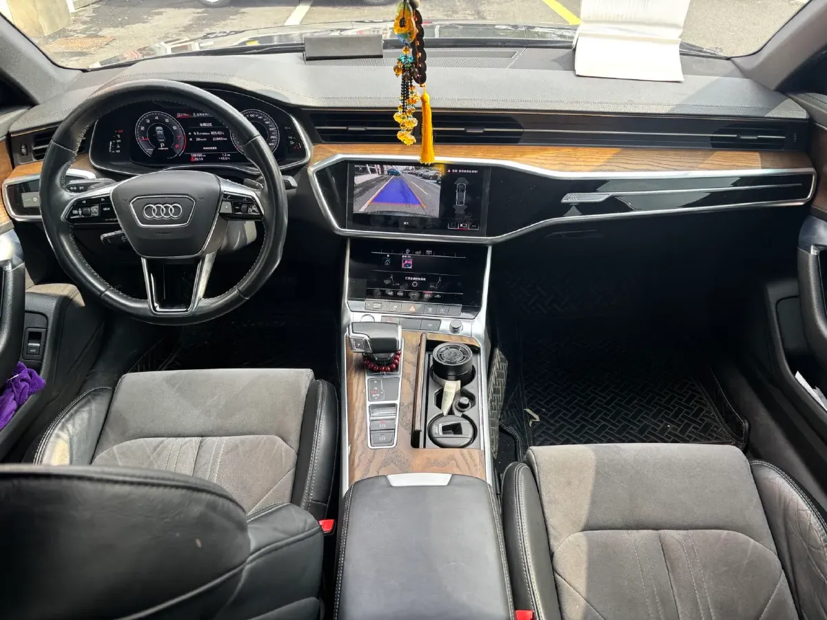 2020 Audi A6L 2.0T 190HP L4 7DCT,autocango,china used car exporter,china ev exporter,chinese used car exporter,chinese used ev exporter