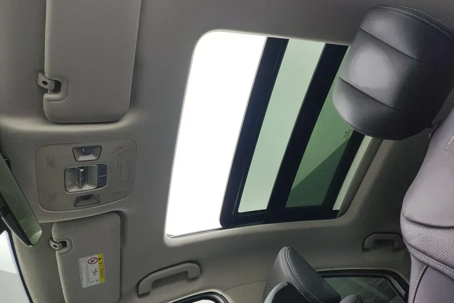 2023 Chery Arrizo 8 2.0T 254HP L4 7DCT,autocango,china used car exporter,china ev exporter,chinese used car exporter,chinese used ev exporter