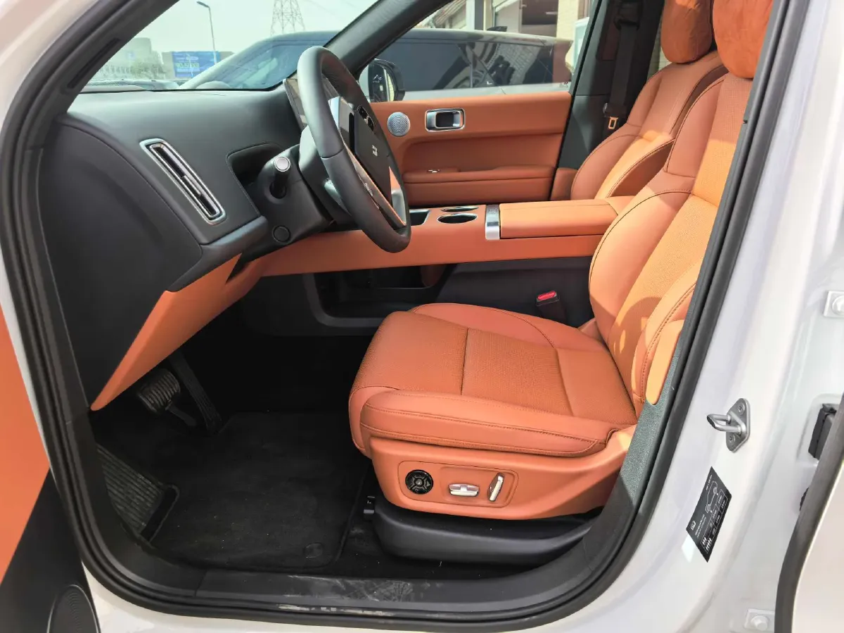 2024 Li L6 Range Extended 154HP L4 REEV 36.8KWH,autocango,china used car exporter,china ev exporter,chinese used car exporter,chinese used ev exporter