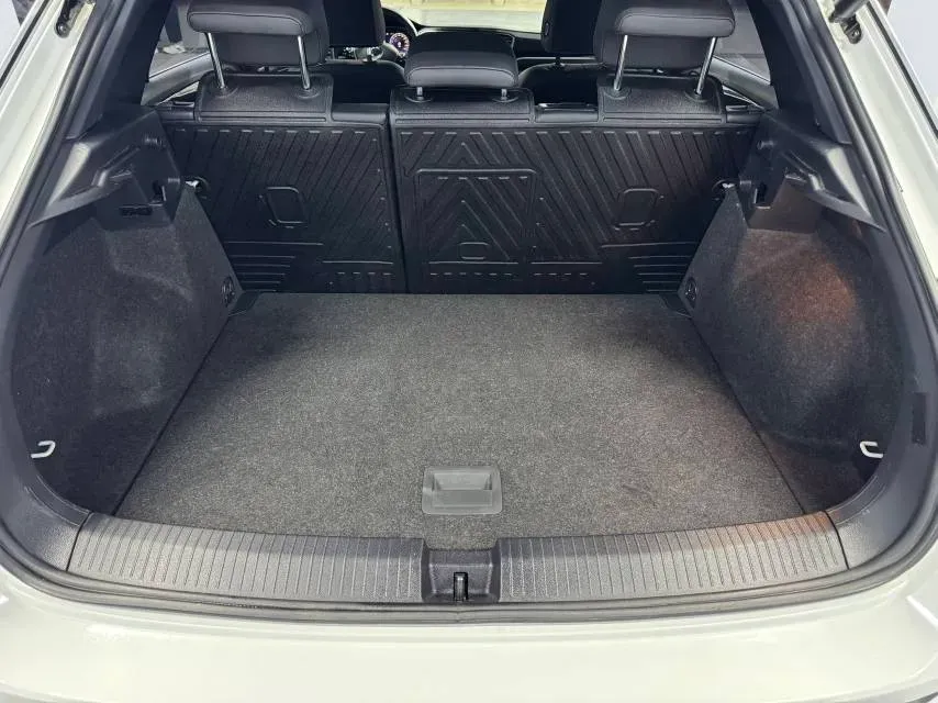 2021 Volkswagen T-Roc 1.4T 150HP L4 7DCT,autocango,china used car exporter,china ev exporter,chinese used car exporter,chinese used ev exporter