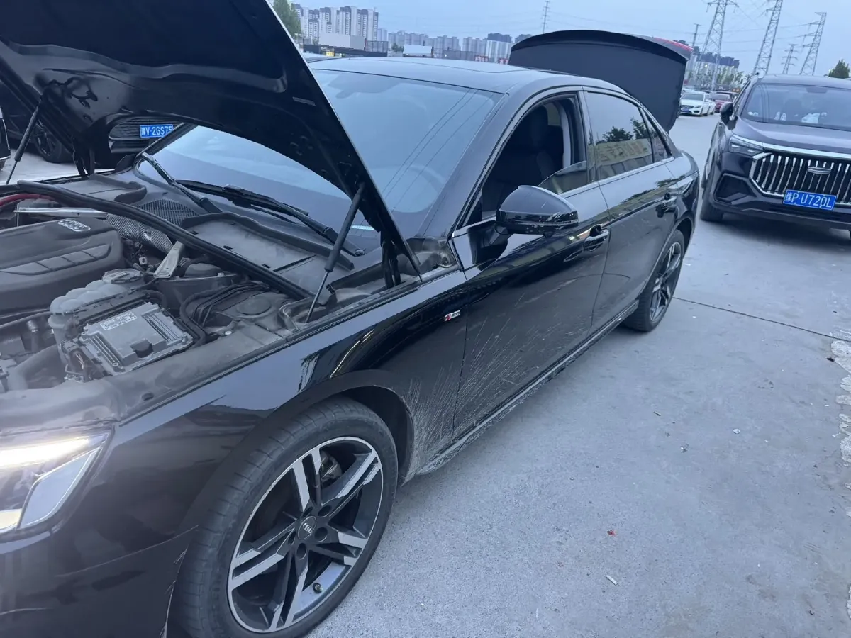 2020 Audi A4L 2.0T 190HP L4 7DCT,autocango,china used car exporter,china ev exporter,chinese used car exporter,chinese used ev exporter