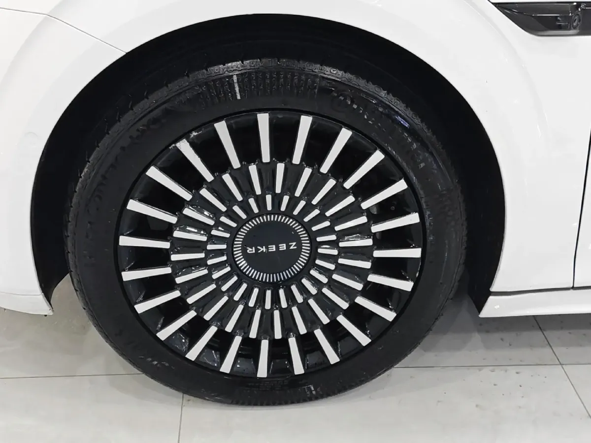 2022 Zeekr 009 BEV 116KWH,autocango,china used car exporter,china ev exporter,chinese used car exporter,chinese used ev exporter