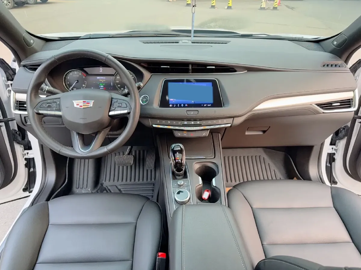 2021 Cadillac XT4 2.0T 237HP L4 9AT,autocango,china used car exporter,china ev exporter,chinese used car exporter,chinese used ev exporter