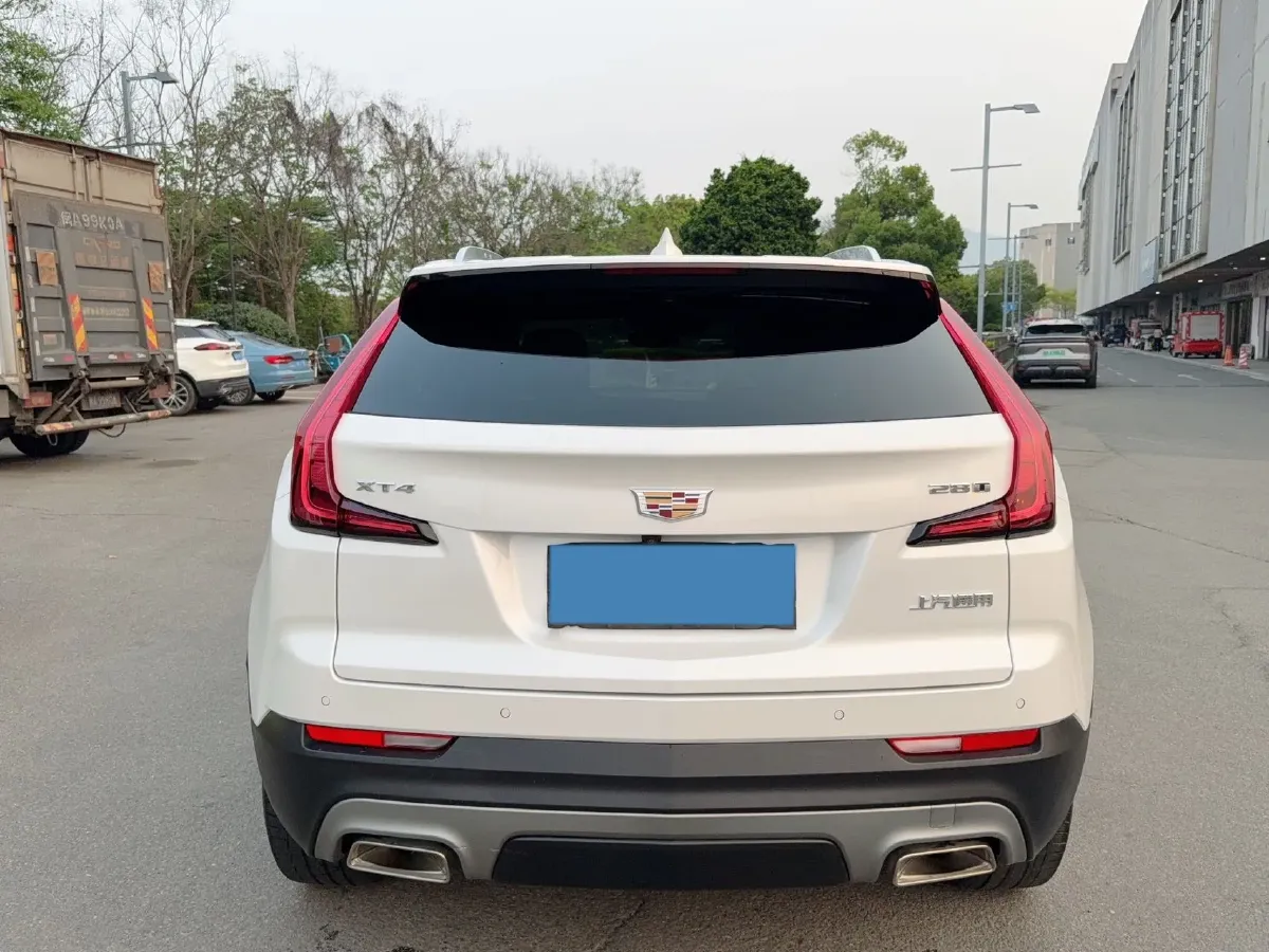 2021 Cadillac XT4 2.0T 237HP L4 9AT,autocango,china used car exporter,china ev exporter,chinese used car exporter,chinese used ev exporter