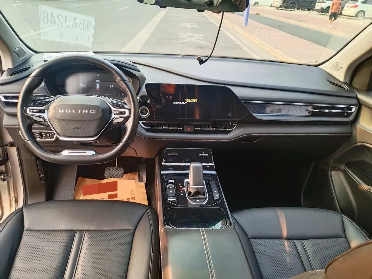 2020 WuLing KaiJie 1.5T 147HP L4 CVT,autocango,china used car exporter,china ev exporter,chinese used car exporter,chinese used ev exporter