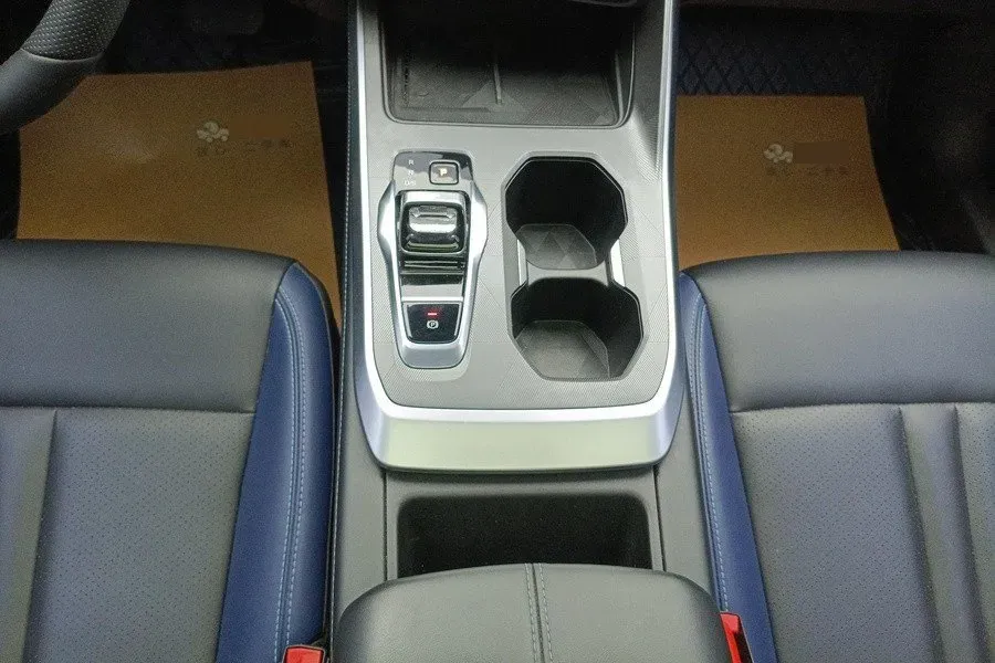 2023 GAC Trumpchi GS3 1.5T 177HP L4 7DCT,autocango,china used car exporter,china ev exporter,chinese used car exporter,chinese used ev exporter