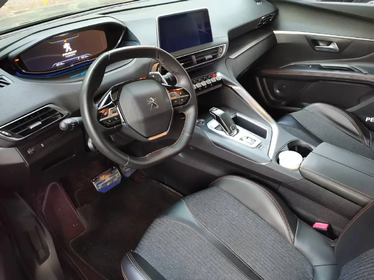 2017 Peugeot 5008 1.6T 167HP L4 6AT,autocango,china used car exporter,china ev exporter,chinese used car exporter,chinese used ev exporter