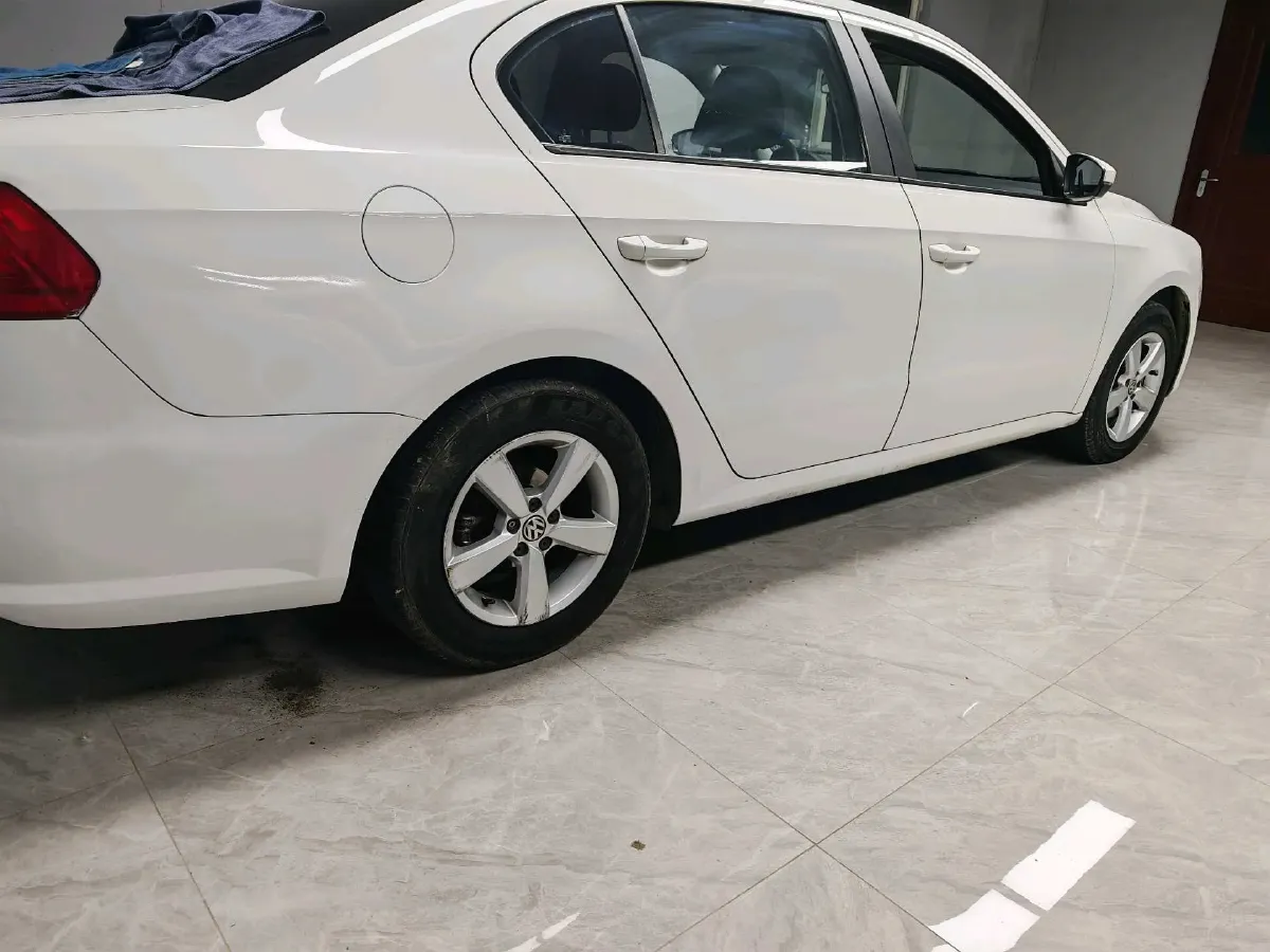 2013 Volkswagen Lavida 1.6L 110HP L4 6AT,autocango,china used car exporter,china ev exporter,chinese used car exporter,chinese used ev exporter