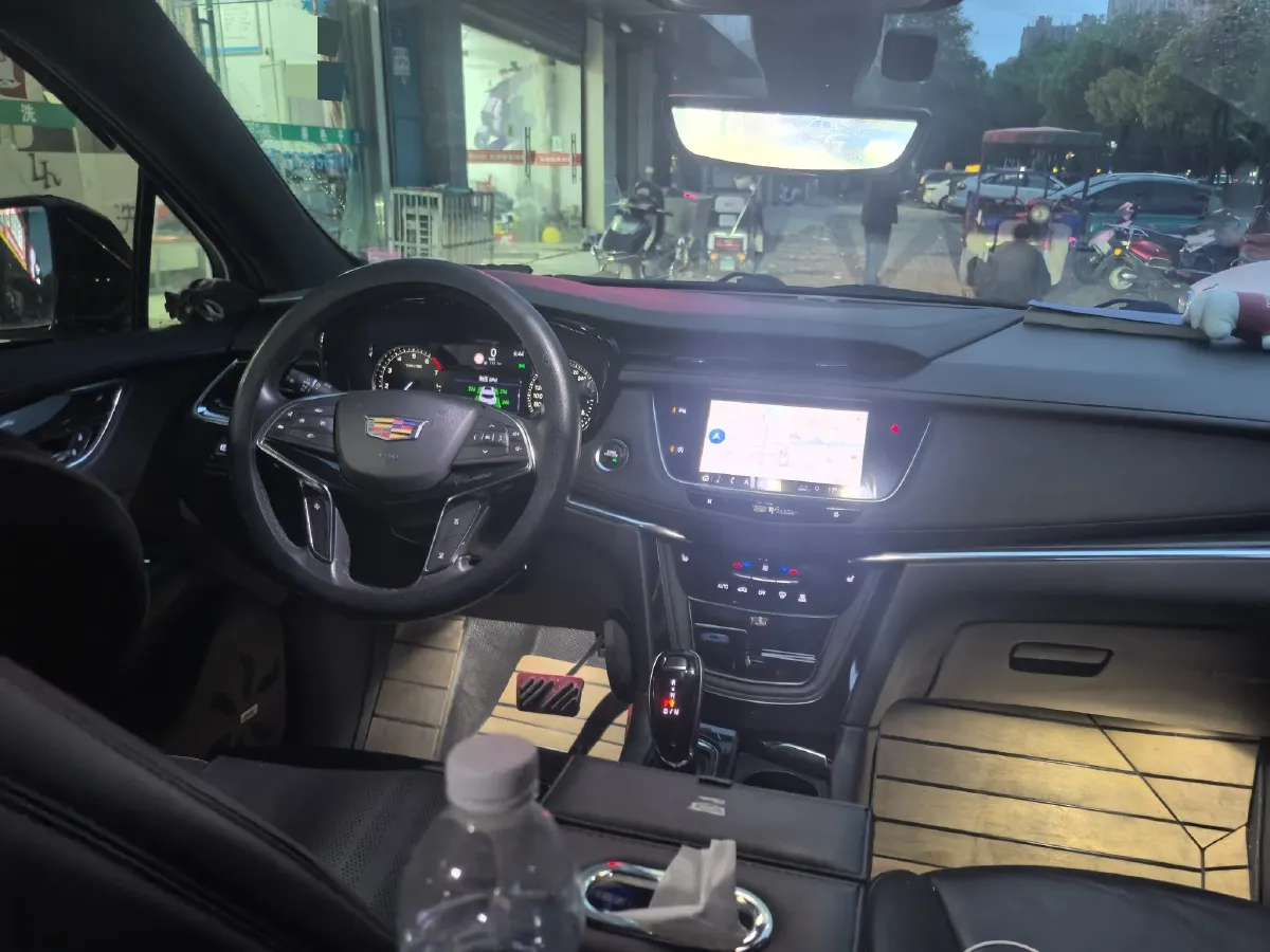 2020 Cadillac XT5 2.0T 237HP L4 9AT,autocango,china used car exporter,china ev exporter,chinese used car exporter,chinese used ev exporter